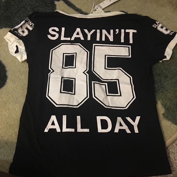 SHIRT👚 - Picture 2 of 4